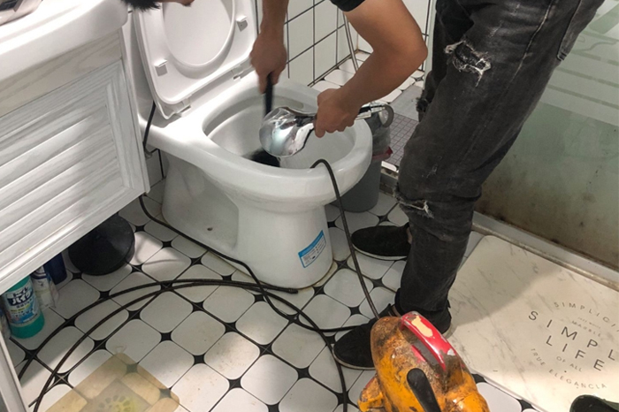 城关疏通下水道